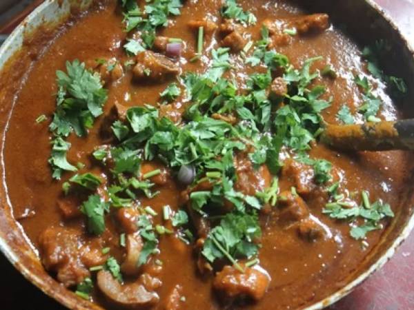 வித்தியாசமான குடைமிளகாய் சிக்கன் கிரேவி!!!